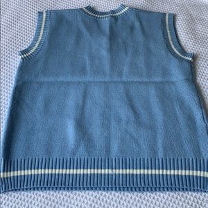 hcw blue skull sweater